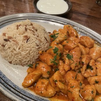 Pera Turkish Cuisine - Chicken Garlic with a side of yogurt - Turkish Near Me - Philadelphia, Pennsylvania Pera Turkish Cuisine - Chicken Garlic with a side of yogurt - Turkish Near Me - Philadelphia, Pennsylvania