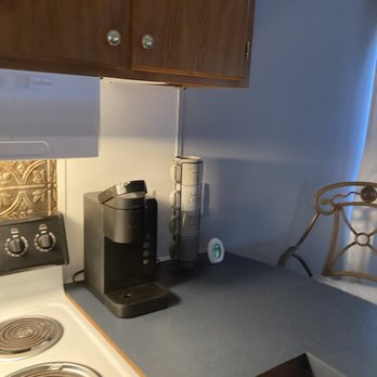 The Chari Place - Keurig Coffee Maker - Vacation Rentals Near Me The Chari Place - Keurig Coffee Maker - Vacation Rentals Near Me