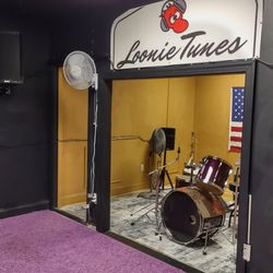 Loonie Tunes Studio