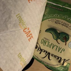 Tropical Smoothie Cafe - Hummus wrap + jalapeño chips