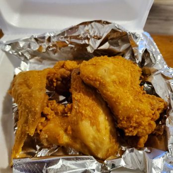 Bobbee O's BBQ - fried chicken in foil - Barbeque Near Me - Charlotte, North Carolina Bobbee O's BBQ - fried chicken in foil - Barbeque Near Me - Charlotte, North Carolina