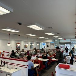 In-N-Out Burger - Inside