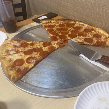 Dante’s Italian Eatery - Pepperoni pizza - Pasta Shops Near Me - Euless, Texas
