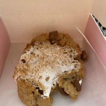 Crumbl - Grand Junction - S'mores - Bakeries Near Me - Grand Junction, Colorado Crumbl - Grand Junction - S'mores - Bakeries Near Me - Grand Junction, Colorado
