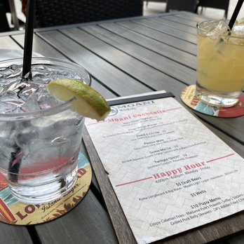 Moani Waikiki - Gin & tonic and whiskey sour - Seafood Near Me - Honolulu, Hawaii Moani Waikiki - Gin & tonic and whiskey sour - Seafood Near Me - Honolulu, Hawaii
