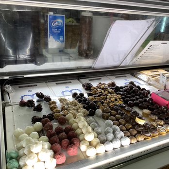 Chocolat-Box - Chocolatiers & Shops Near Me - Barcelona, B Chocolat-Box - Chocolatiers & Shops Near Me - Barcelona, B