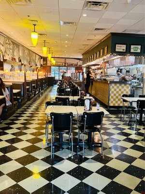 Lucille's American Cafe by null