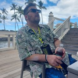 Redwood Barbershop - My beard grows quickly. I wasnt a fan of the humidity in Hawaii. 3 days growth.