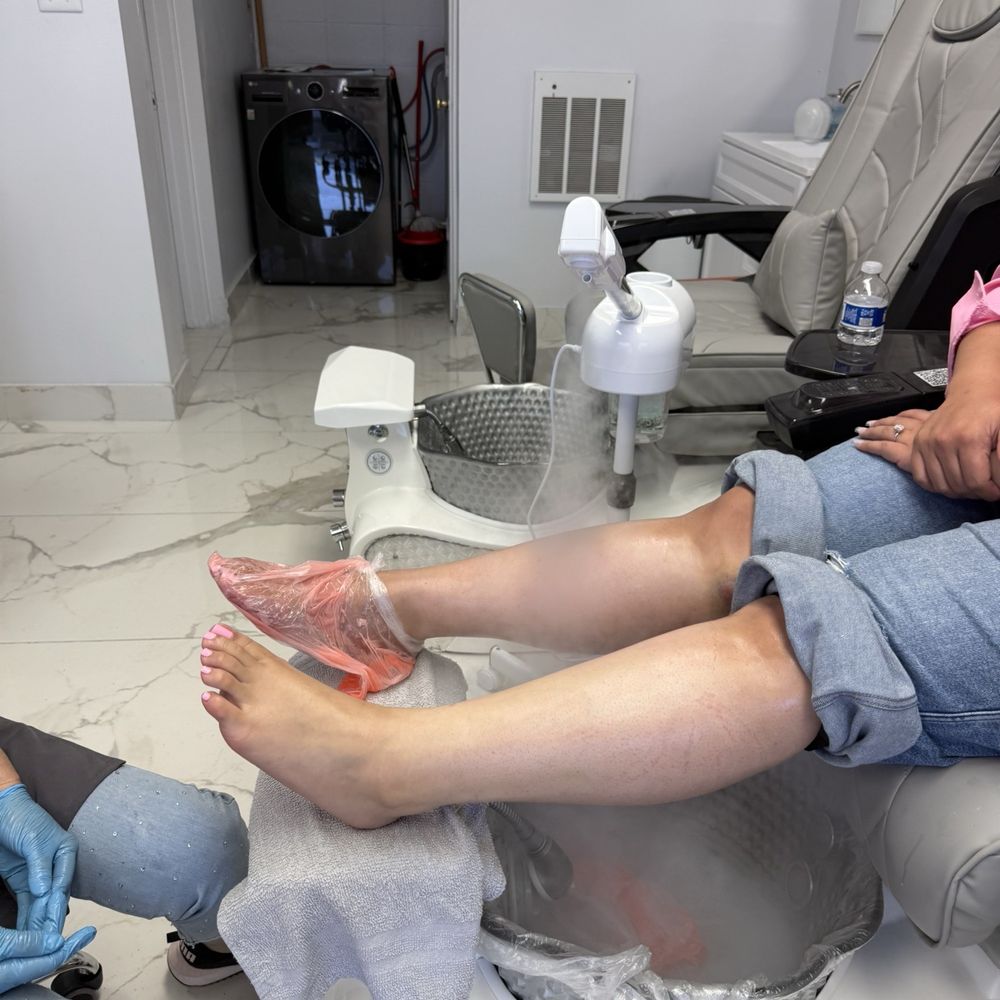 Blue Nails - Pedicure mist treatment - Nail Salons Near Me - San Lorenzo, California Blue Nails - Pedicure mist treatment - Nail Salons Near Me - San Lorenzo, California