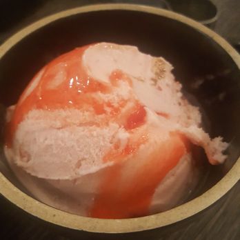 TK92 Korean BBQ - Strawverry Ice cream. I like chocolate better. - Korean Near Me - San Gabriel, California TK92 Korean BBQ - Strawverry Ice cream. I like chocolate better. - Korean Near Me - San Gabriel, California