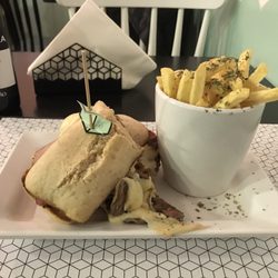 DeGema Hamburgueria Artesanal