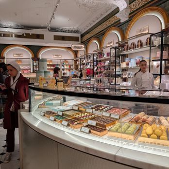 Harrods - Department Stores Near Me - London, XGL