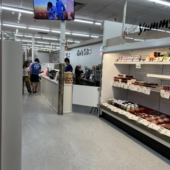 K-TOWN - the inside of a grocery store - Korean Near Me - Plantation, Florida