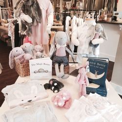 Taylor + Max - At Taylor + Max, we curate unique gift bundles for baby showers. We also have Jellycat!