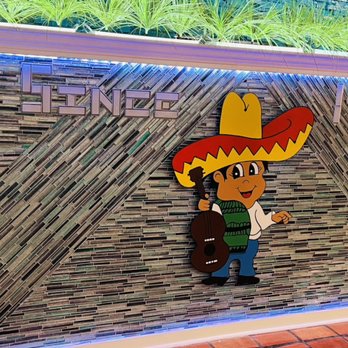 Alberto's Crystal Cafe - Waterfall - Cafes Near Me - Big Spring, Texas