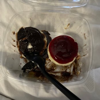 Masterpiece Desserts - The strawberry cheesecake and cookies and cream - Desserts Near Me - Houston, Texas