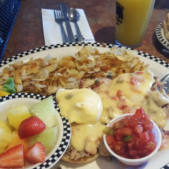 Black Bear Diner Salinas - Diners Near Me - Salinas, California Black Bear Diner Salinas - Diners Near Me - Salinas, California