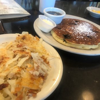 Bill's Cafe - Blueberry Pancake and Hashbrowns - Breakfast & Brunch Near Me - San Jose, California Bill's Cafe - Blueberry Pancake and Hashbrowns - Breakfast & Brunch Near Me - San Jose, California