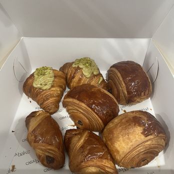 Casa Bake - Pistachio croissant, guava and cream cheese croissant, chocolate croissant - Cooking Classes Near Me - Miami, Florida