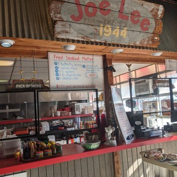 Joe Lee's Seafood Kitchen - Order at the counter - Seafood Near Me - Kemah, Texas Joe Lee's Seafood Kitchen - Order at the counter - Seafood Near Me - Kemah, Texas