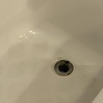 Flamingo Las Vegas - Mold in the tub missing drain plug - Hotels Near Me - Las Vegas, Nevada Flamingo Las Vegas - Mold in the tub missing drain plug - Hotels Near Me - Las Vegas, Nevada