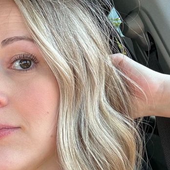 Salon Bellissimo - Hair Salons Near Me - Southgate, Michigan