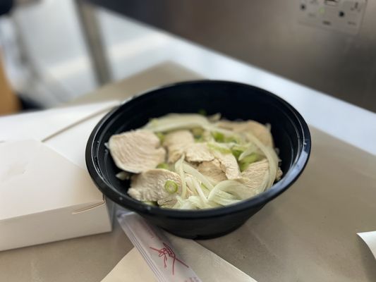 Bambuza Vietnam Kitchen - PDX Concourse C & E by null