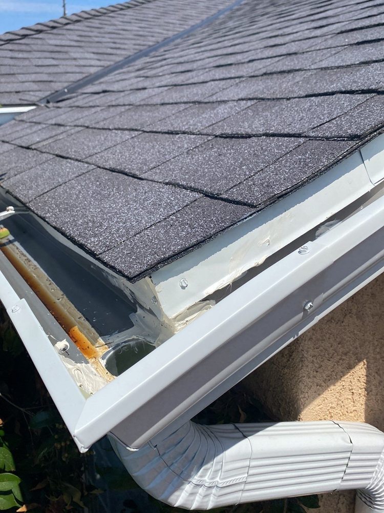 Slide of Roof Repair Specialist