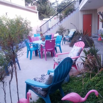 Bayfront Inn - Common area - Hotels Near Me - Morro Bay, California