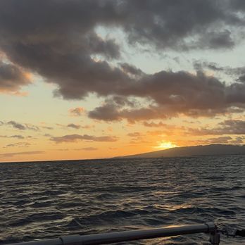 Oahu Catamarans - Boat Charters Near Me - Honolulu, Hawaii Oahu Catamarans - Boat Charters Near Me - Honolulu, Hawaii