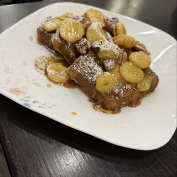 Berrylicious Breakfast Club - Banana cake - Breakfast & Brunch Near Me - Lombard, Illinois Berrylicious Breakfast Club - Banana cake - Breakfast & Brunch Near Me - Lombard, Illinois
