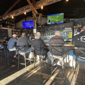 Gander Taphouse - Inside - New American Near Me - Loomis, California
