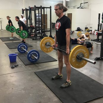 Smith Performance Center - Rocking the Dead Lift - Physical Therapy Near Me - Tucson, Arizona