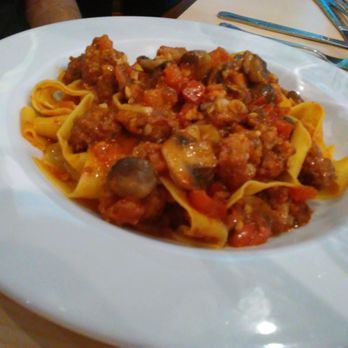 Trattoria Cattaneo - Pappardelle with sausage sauce - good - Italian Near Me - Santa Rosa, California