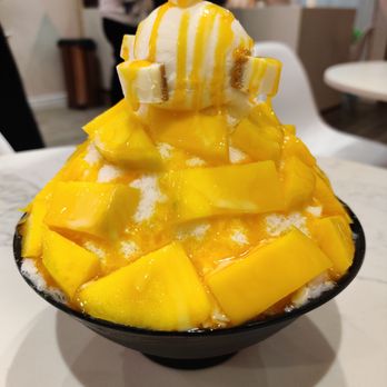 Snowies Bingsu - Mango Cheesecake - Desserts Near Me - Mississauga, Ontario Snowies Bingsu - Mango Cheesecake - Desserts Near Me - Mississauga, Ontario