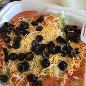 Hal's Hamburgers - Salad with ranch - Burgers Near Me - Pendleton, Oregon