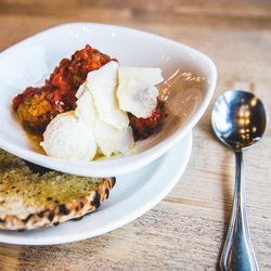 Famoso Neapolitan Pizzeria