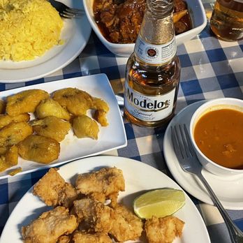 Parada Maimon - Fried Fish Chunk, plantains, Oxtails - Dominican Near Me - Philadelphia, Pennsylvania