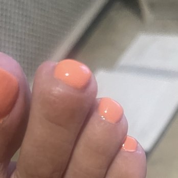 Grace Nails & Spa - See the uneven shape of big toe zoom in - Nail Salons Near Me - Jersey City, New Jersey Grace Nails & Spa - See the uneven shape of big toe zoom in - Nail Salons Near Me - Jersey City, New Jersey