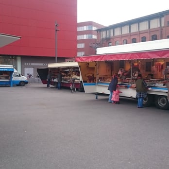 Wochenmarkt Wiesendamm - Farmers Market Near Me - Hamburg, HH