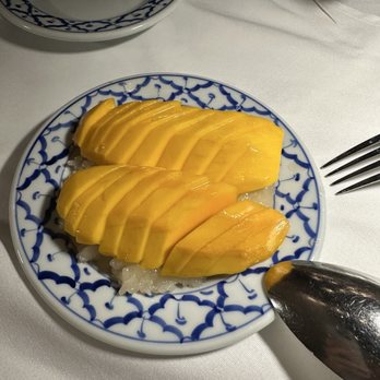Anajak Thai - Mango sticky rice - Thai Near Me - Sherman Oaks, California Anajak Thai - Mango sticky rice - Thai Near Me - Sherman Oaks, California