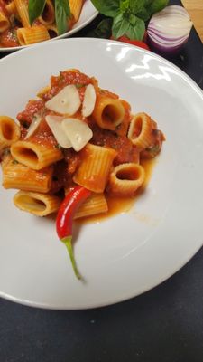 Fuzi Pasta co. by null