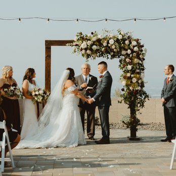 Helianthus Floral Design - Florists Near Me - Reno, Nevada Helianthus Floral Design - Florists Near Me - Reno, Nevada