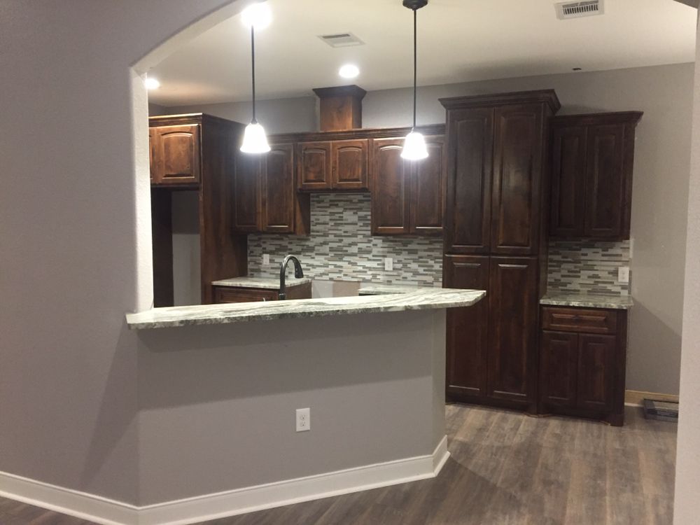 Slide of I M Roofing & Construction