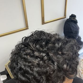 Beauty Secrets Salon Studio - Hair Salons Near Me - Saint Louis, Missouri