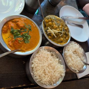 Atithi Indian Cuisine - Chicken tikka masala and Chana Sag Paneer - Indian Near Me - Brooklyn, New York