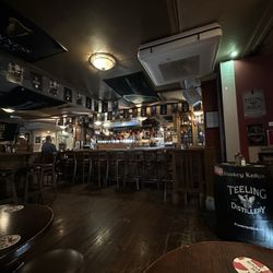 Darkey Kellys - Interior