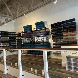 Seaside Power Yoga - Mats and props