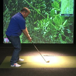 King Louie Indoor Golf - Taking it easy in Hawaii
