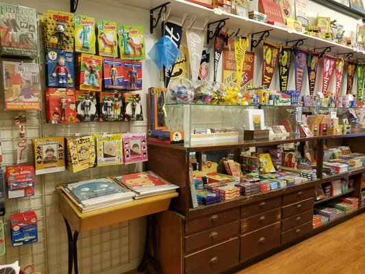 Tiddle E. Winks Vintage 5 & Dime by null